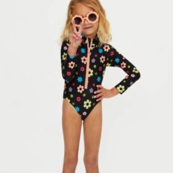 BEACH RIOT GIRLS' CHARLIE RASHGUARD size 11/12 NNT - Picture 1 of 9